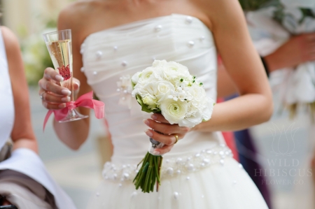 Have Wild Hibiscus flowers as a featured guest at your Wedding