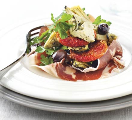 Slow-roasted tomatoes with Iberico ham & artichokes