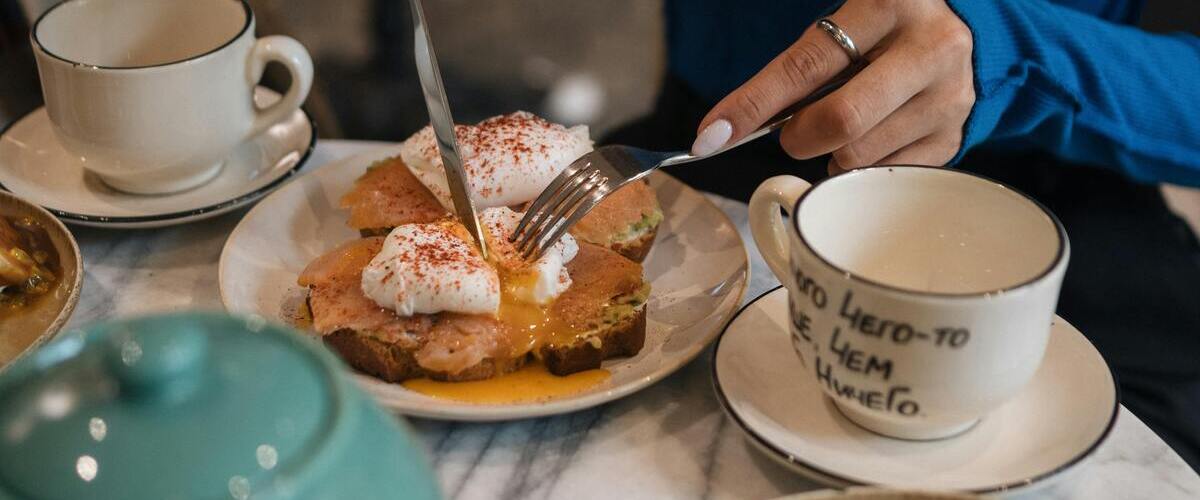 The Secrets of Perfectly Poached Eggs: Tips and Techniques