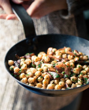 Chickpeas with Chanterelles and Black Truffles