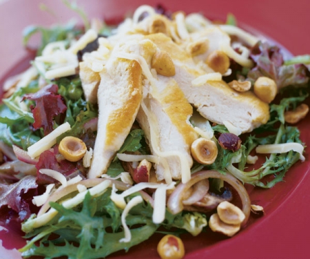 Chicken-Mesclun Salad with Hazelnut Dressing